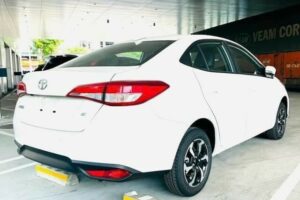 Toyota-Vios-2023-den-hau