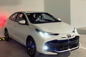 Toyota-Vios-2023-gia-xe
