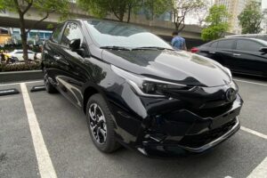 Toyota-Vios-2023-mau-den
