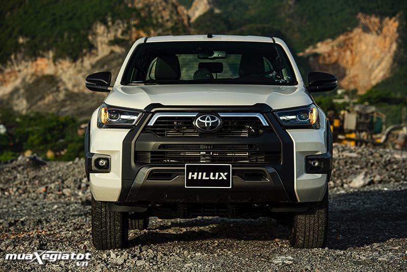 dau-xe-toyota-hilux-2020-2021-muaxegiatot-vn