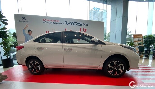 Toyota-Vios-2023-than-xe