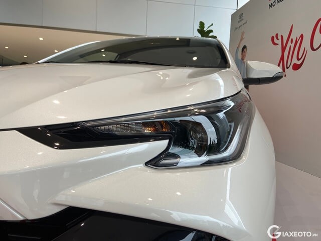 Toyota-Vios-2023-den-pha