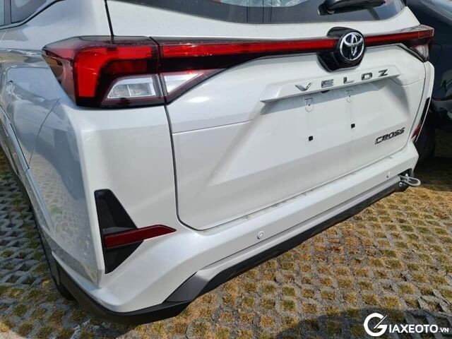 duoi-xe-toyota-veloz-cross-2022