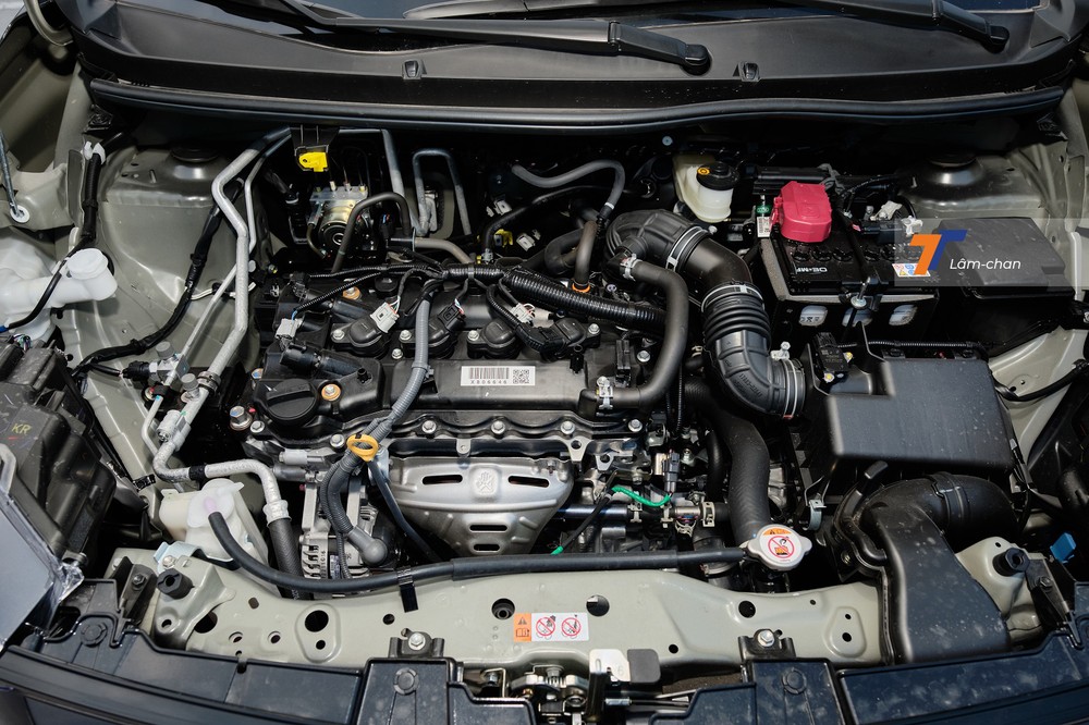 Động cơ của Toyota Avanza Premio CVT 2022.