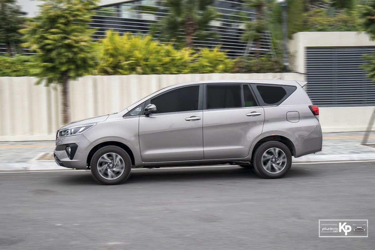 Ảnh Vận hành xe Toyota Innova 2.0G 2021