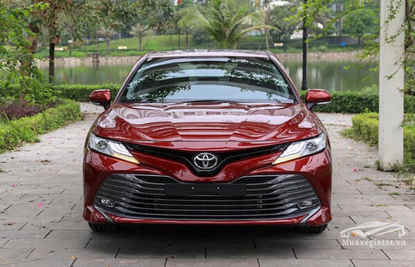 dau-xe-toyota-camry-2020-25q-muaxenhanh-vn