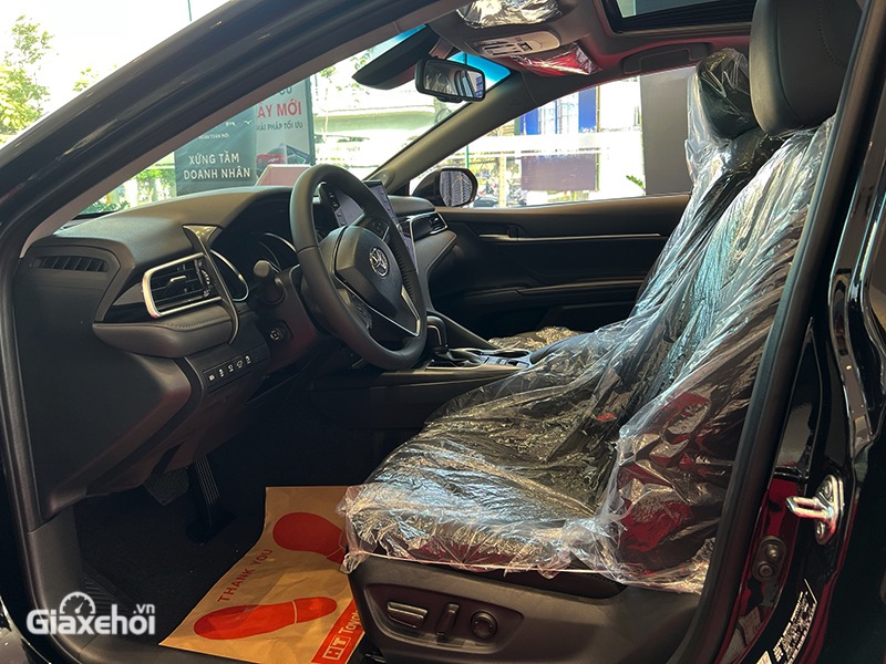 ghe truoc xe toyota camry 2022 2 5hv giaxehoi vn 9