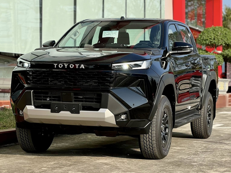 Toyota Hilux Standard 2.8 4x2 MT 2026 - Ảnh 8