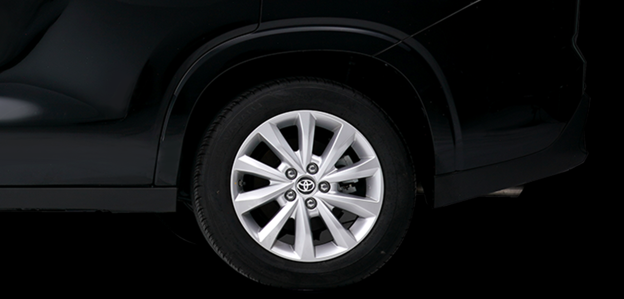 Toyota Innova Cross 2.0V 2026 - Mâm xe hợp kim 17 inch